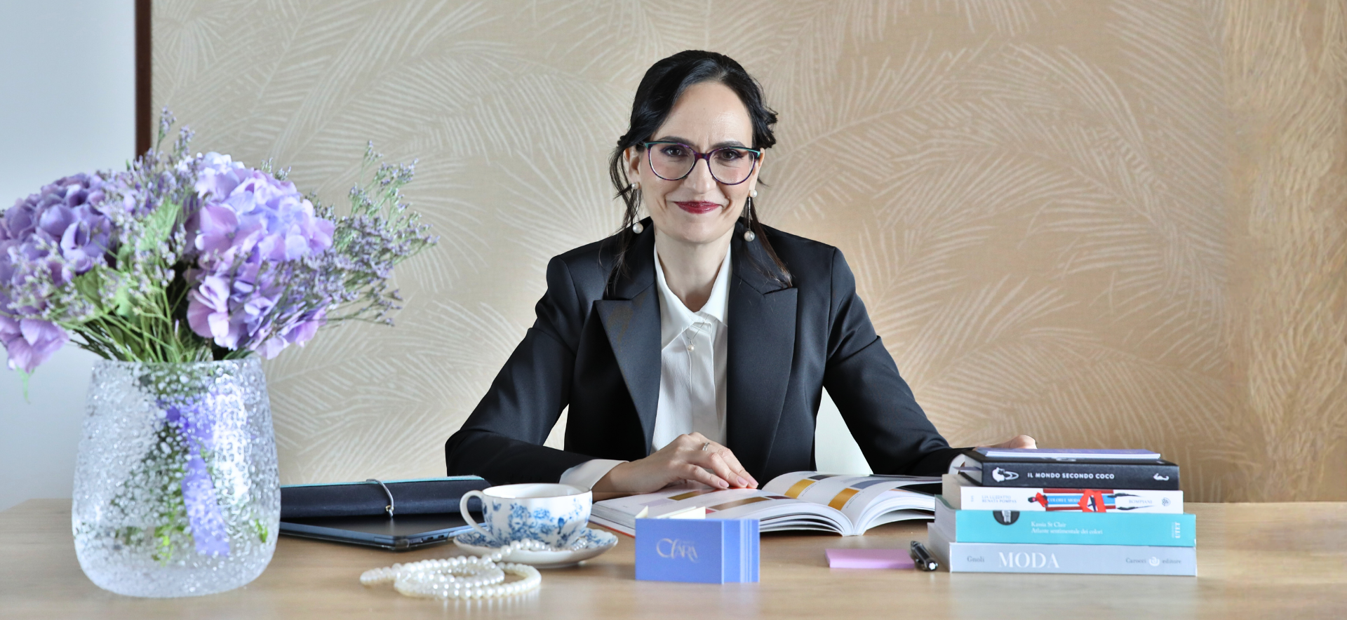 clara-cutri-foto-scrivania-1 copia